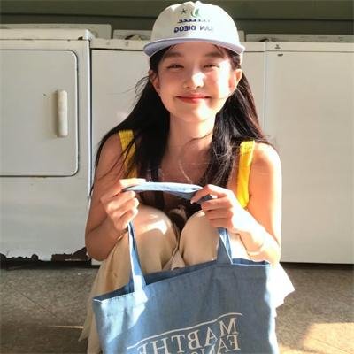 松树谷封面
